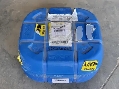 NEW SKF 23240 CC/C3W33