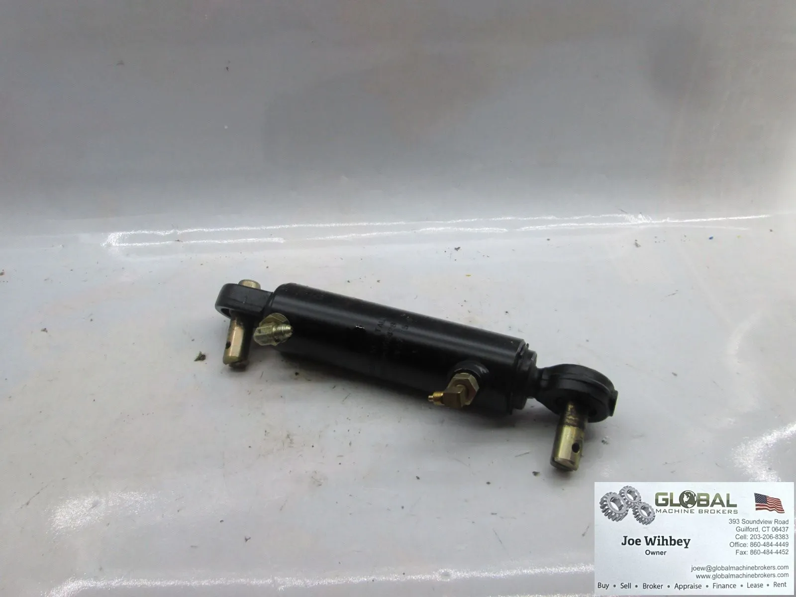 Hyster W40Z Lift Cylinder HY 2046539 -970100700 OM352428