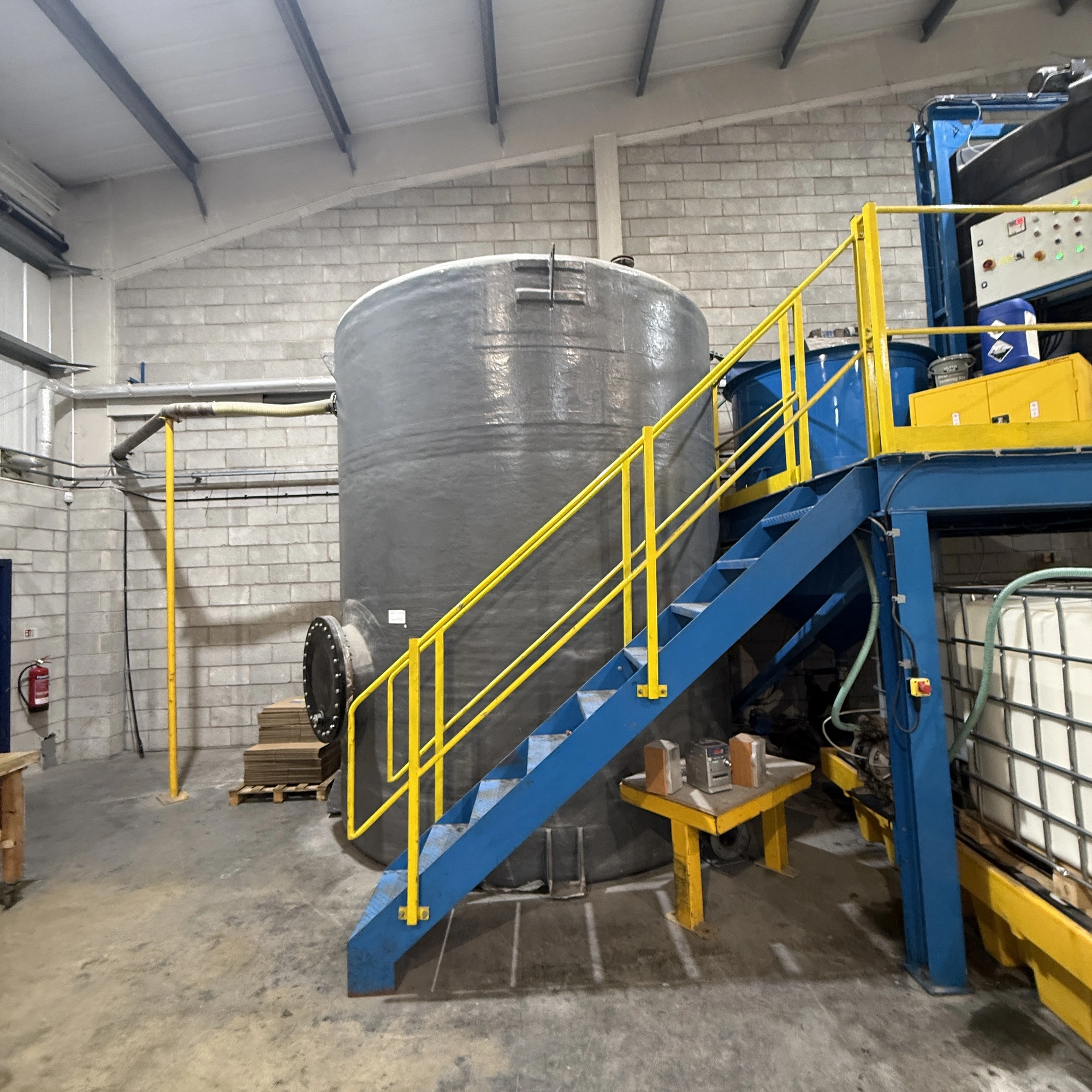 25,000L PVA holding tank with Stirrer