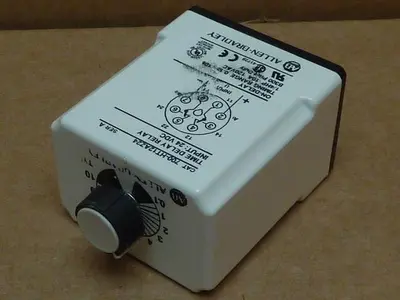 USED ALLEN BRADLEY 700-HT12AZ24 SER A