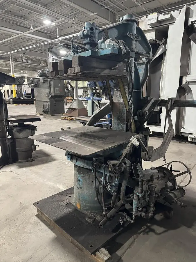 USED OSBORN 3161 ROTALIFT MOLDING MACHINE