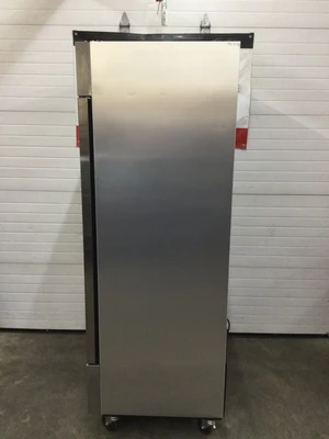 167-0546 True T-35-HC 39" Two Door Self Contained Reach In Cooler