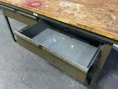 Used STRONG HOLD _UNKNOWN_ Work Benches Ohio US | HGR 24 #1357244