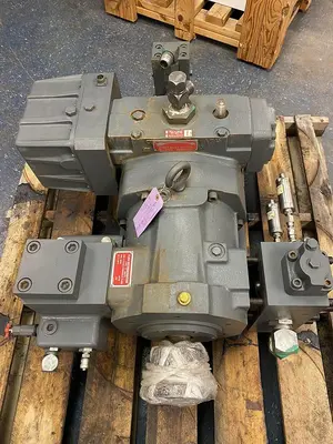 USED OILGEAR PVLKVL-170-NVA-BB/G