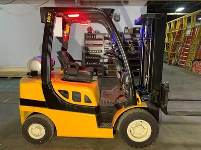YALE GLP050VXNGSE084 5000LB FORKLIFT 6,500 HOURS