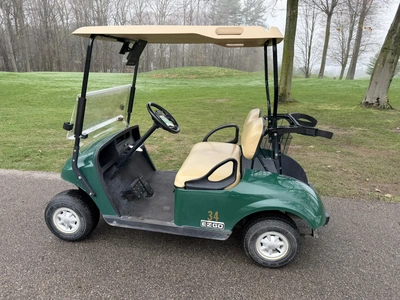 (1) 2017 E-Z-Go golf cart with a Kawasaki gas engine, model 625111G01, does not include Club canopy ...
