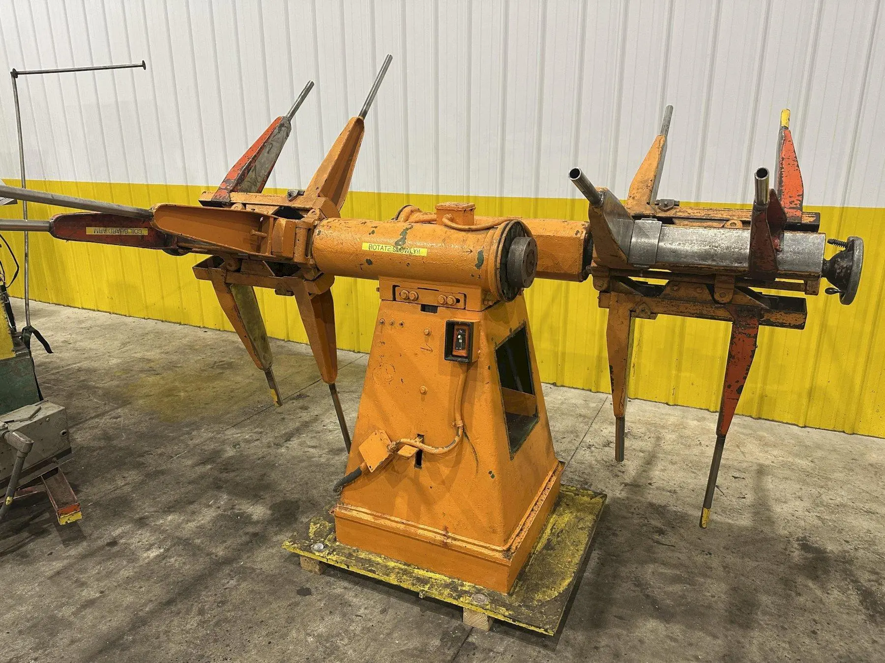 2500 LBS X 12" COOPER WEYMOUTH DOUBLE END PULL-OFF COIL REEL UNCOILER: STOCK #22617