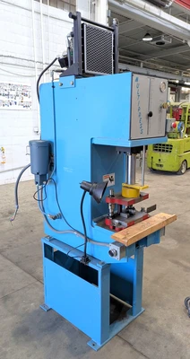 USED 2015 MULTIPRESS MULTIPRESS M5P-12 PRESS