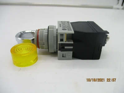 Idec Corporation APW1126D-Y New Pilot Light Operator