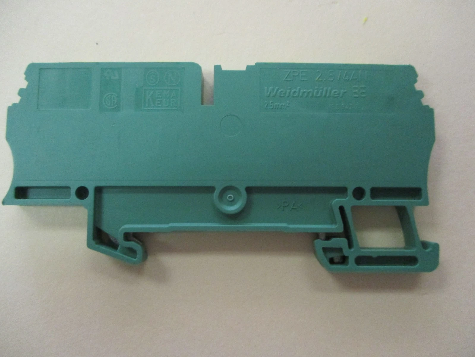 USED Weidmuller ZPE 2.5/4AN (IEC 947-7-2)