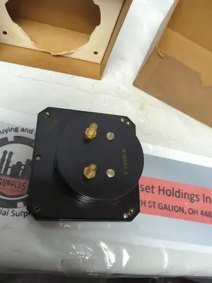 New | in-Stock CLARK FPM 0-75 Universal Pressure Meters | Surplus Asset Holdings #1216588