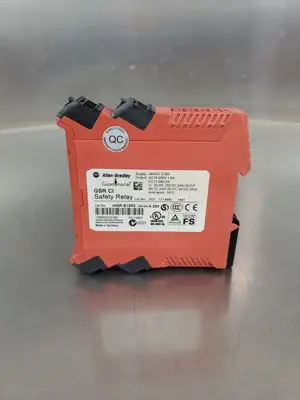 USED Allen-Bradley 440R-S13R2 Ser A 200 GSR CI Safety Relay