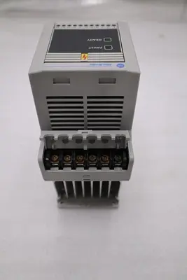 ALLEN BRADLEY 160-BA03NPS1 AC 1HP 380-460V-AC 0-240HZ DRIVE #H1256