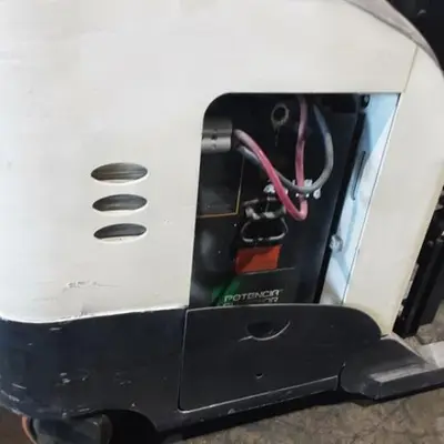 USED 2019 CROWN RR5725-45
