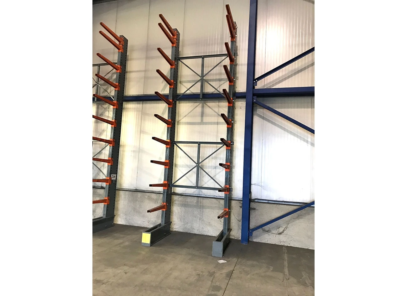 USED ELVEDI INDUSTRIAL RACKS