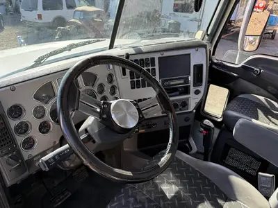 Used 2013 MACK PINNACLE CHU613 Conventional trucks California US | Ben Kaplan Equipment #1490085