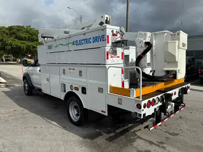 Used 2017 RAM 5500 Bucket (boom) trucks Florida US | Truck and Van Outlet #1509174