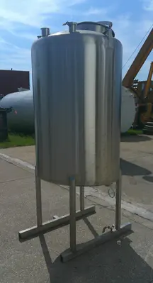 SPC9356  Tank 250 gallon vertical tank, Stainless Steel, slope