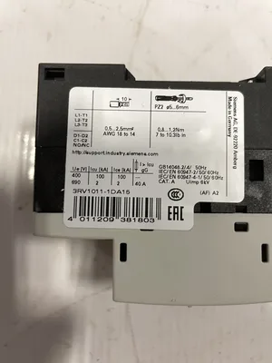 Siemens 3RV1011-1DA15 3 Pole Manual Motor Starter 2.2-3.2A 1NO+1NC -NIB