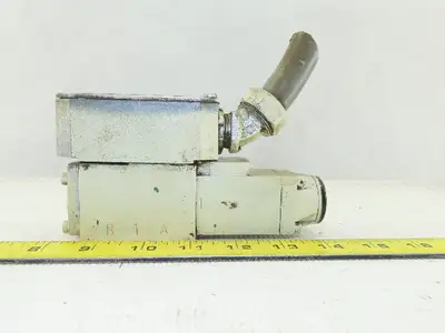 Rexroth 4WE6D51/AN9D/5V Hydraulic Solenoid Control Valve