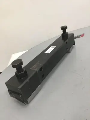 USED CINCINNATI MILACRON 5042895