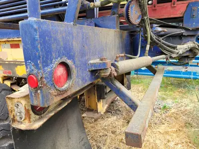 USED 2003 CANAMERICAN STONE SPREADER SOIL KING XL19