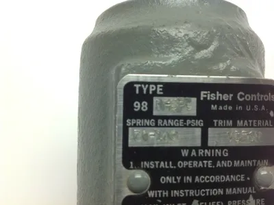 USED FISHER CONTROLS AIR REGULATOR 70-140 PSIG SPRING RANGE, VITON