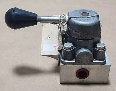 NEW Danfoss 163F1058