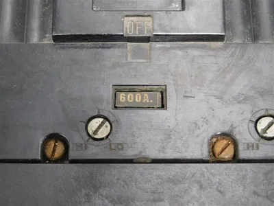 General Electric TB63F Tri-Break Circuit Breaker 200kA@600VAC 100kA@250VDC Used