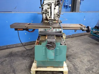 Used SOUTHWESTERN INDUSTRIES INC SB3 Vertical Mills Ohio US | HGR 24 #757618