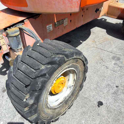 USED 2013 JLG 450AJ