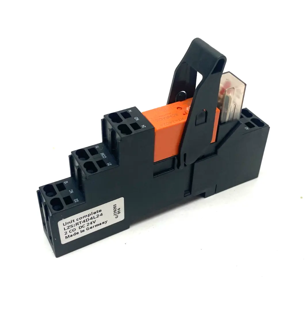 USED SIEMENS SIRIUS COMPACT PLUG-IN RELAY 2 CO DC 24V
