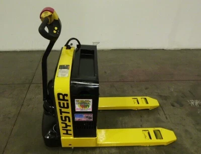 USED 2001 HYSTER W40XT