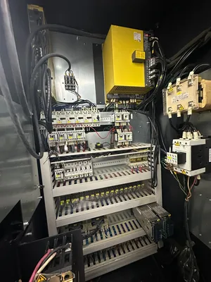 2008 DOOSAN DNM 500 Vertical Machining Centers | Midstate Machinery (7)