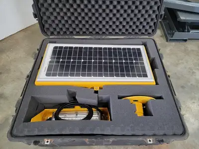 4 Case - Avlite Solar Aviation And Taxiway Light Kit
