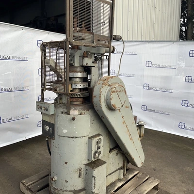 Courtoy 20 Head Rotary Tablet Press R33