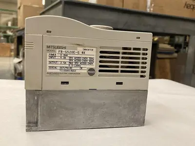 USED MITSUBISHI ELECTRIC FR-S520E-0.4K