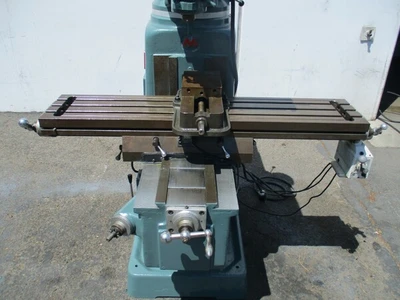 Webb Champ, Milling machine w/chrome ways, variable speed, 10" x50"table