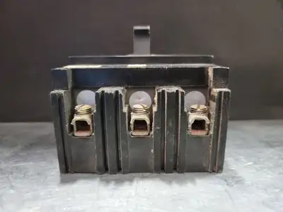 USED SQUARE D 999316