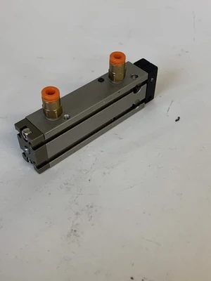 USED SMC CDUK10-30D