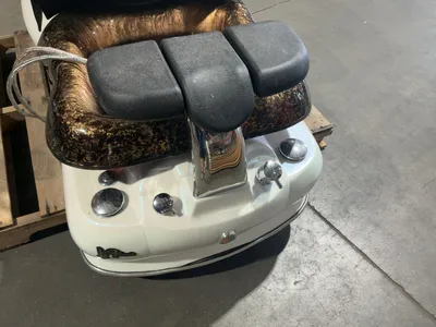 Used GULFSTREAM 9660-5 PEDICURE MASSAGE CHAIR Salon & Spa (Misc) Michigan US | Miedema Asset Management Group #1455067
