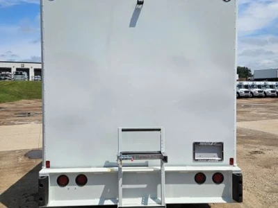 Used 2027 ISUZU NRR Box trucks South Carolina US | Buck's Trucks #1523955