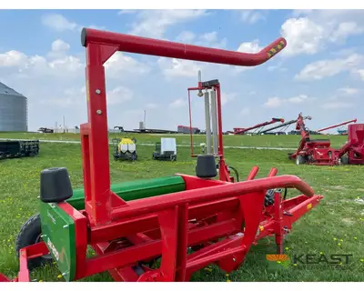 Used FARM KING _UNKNOWN_ Stretch Wrappers Iowa US | Keast Enterprises #1360254
