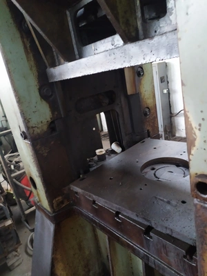 ERFURT Mechanical Double-Action Press, in very good working condition, visible under power