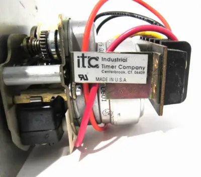 USED INDUSTRIAL TIMER CH-1MIN TIMER CH1MIN