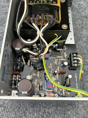 Used Sola SLT-24-30530-05T Linear Power Supplies California US | Davliegogo LLC #1706806