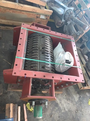 United Conveyor Corporation 2103-131-01210 Crusher 33"  FLT Seal CS New Storeroom Spare