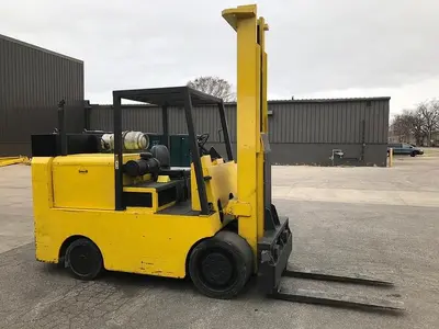 USED 1975 SILENT HOIST FKS-12