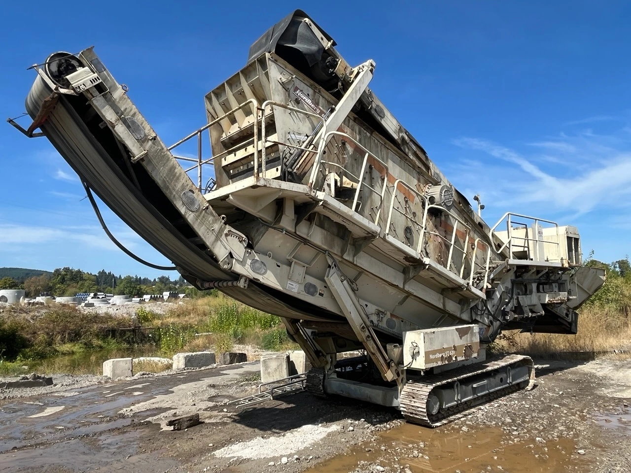 Used 2003 _UNKNOWN_ _UNKNOWN_ Vibratory Screens Oregon US | KNM Equipment Sales & Service #1488921