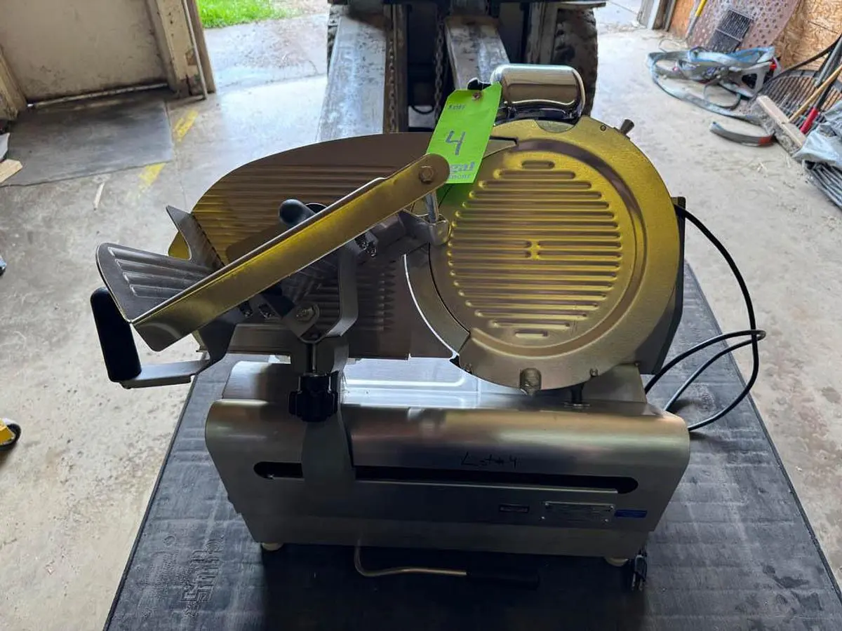 USED GLOBE 3850P AUTOMATIC MEAT SLICER